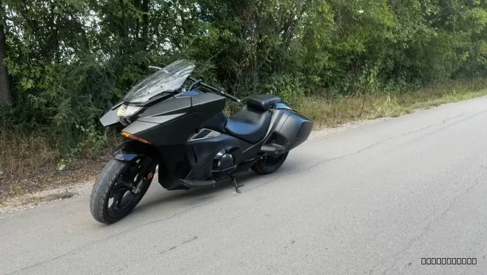 2015 Honda NM4 - Image 2