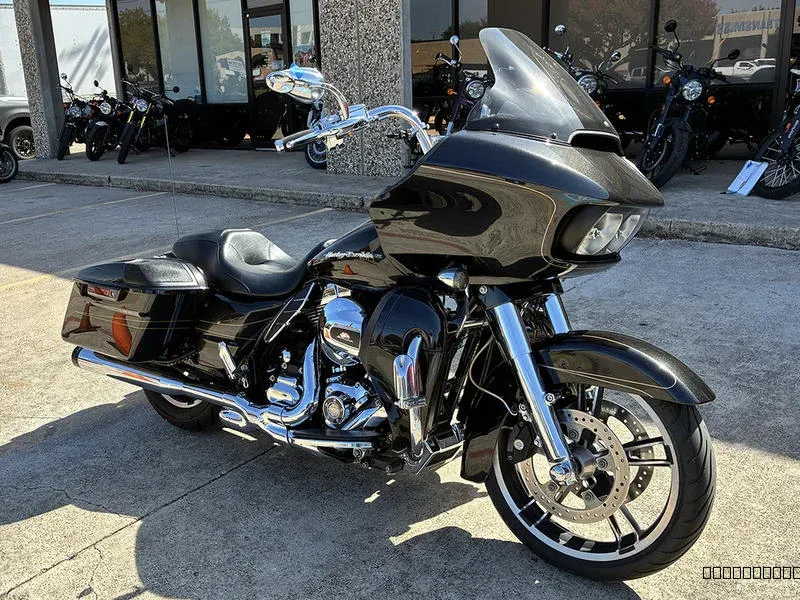 2016 Harley-Davidson® FLTRX - Road Glide® - Image 2