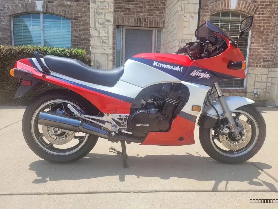 1986 Kawasaki ninja 900r - Image 3
