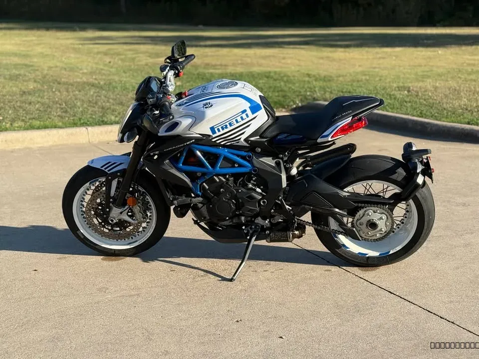 2019 MV Agusta 800rr pirelli special edition