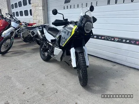 2025 Husqvarna Norden 901 - Image 2