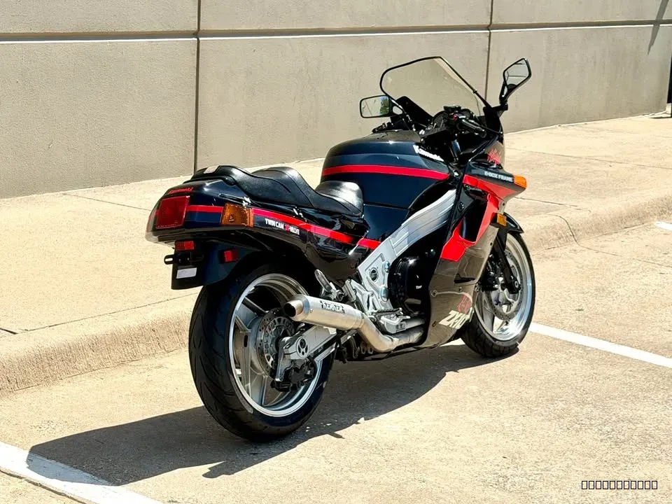 1990 Kawasaki zx-10 - Image 6