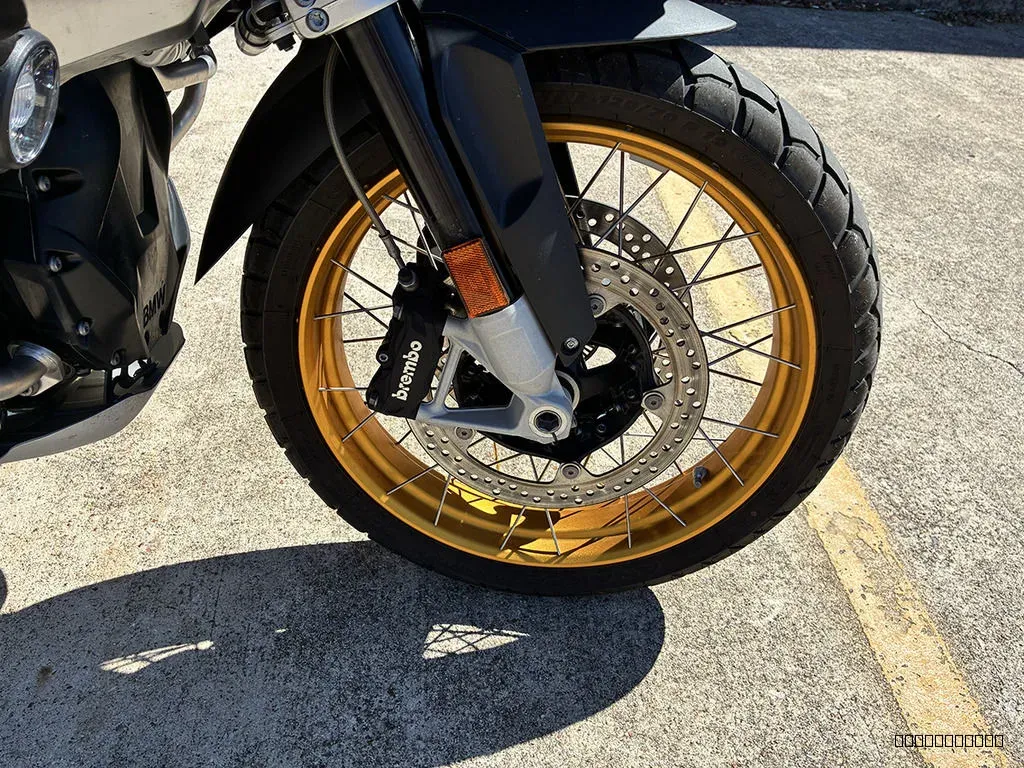 2023 BMW R 1250 GS Adventure Triple Black - Image 2