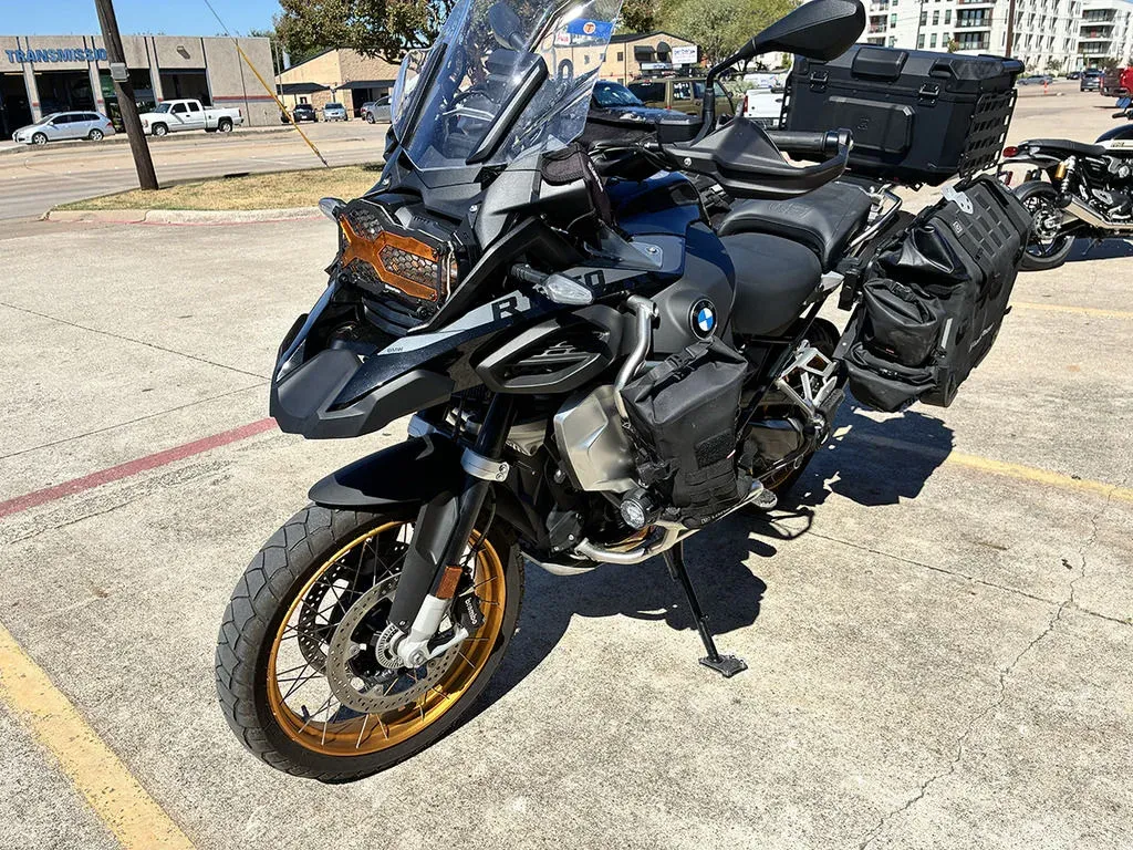 2023 BMW R 1250 GS Adventure Triple Black - Image 4